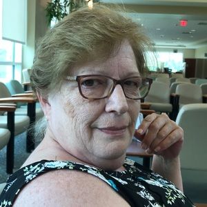 Meet your Posher, Sharon